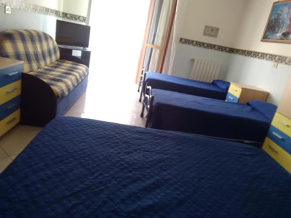לינה וארוחת בוקר פונדי Al Centro מראה חיצוני תמונה