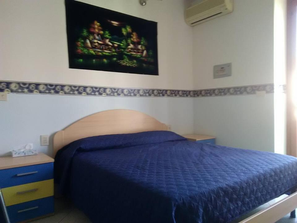לינה וארוחת בוקר פונדי Al Centro מראה חיצוני תמונה