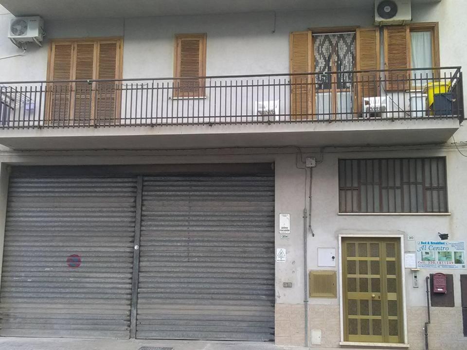 לינה וארוחת בוקר פונדי Al Centro מראה חיצוני תמונה